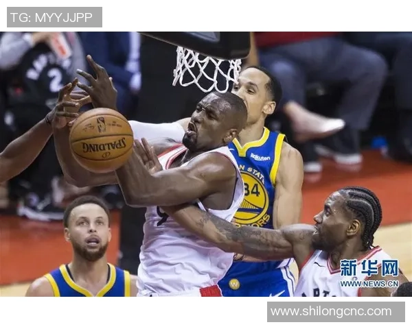 圣诞勇士与骑士精彩对决录像回顾全场精彩瞬间与战术分析